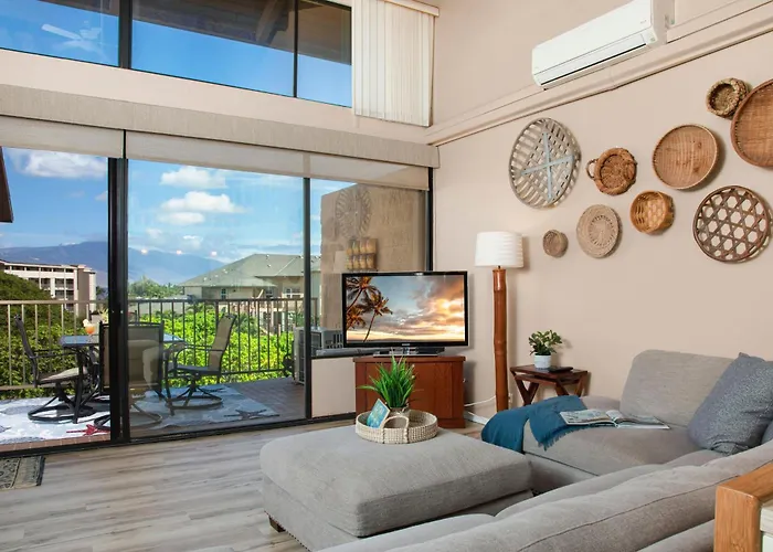 Charming Loft 2Br With Free Parking & Near Beach!