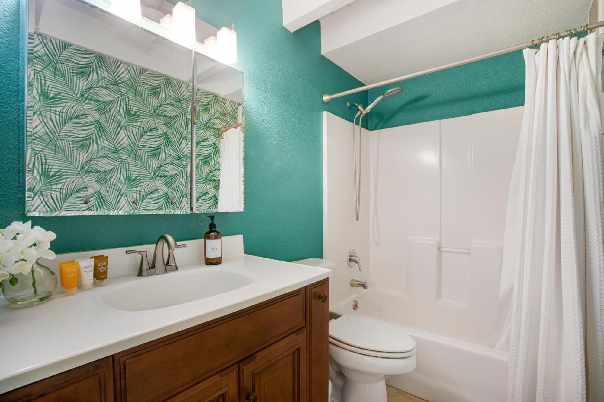 Apartment Charming Loft 2br With Free Parking & Near Beach! Kihei