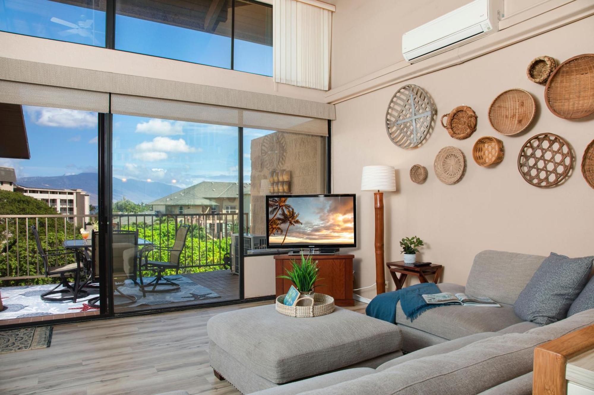 Charming Loft 2br With Free Parking & Near Beach! Apartment