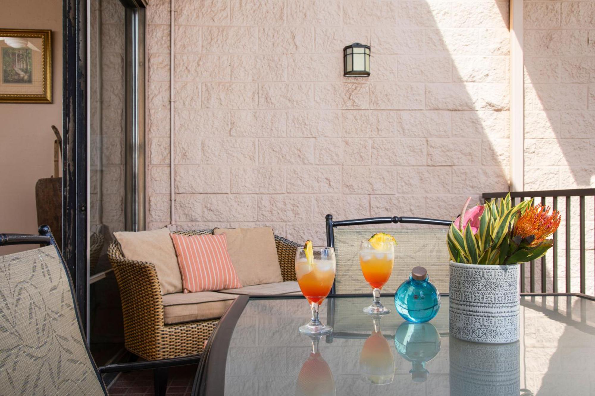 Apartment Charming Loft 2br With Free Parking & Near Beach! *