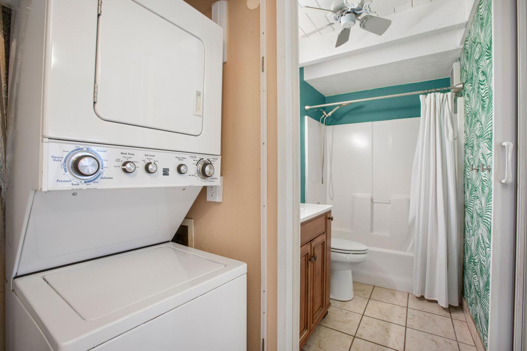 Charming Loft 2br With Free Parking & Near Beach! Apartment *